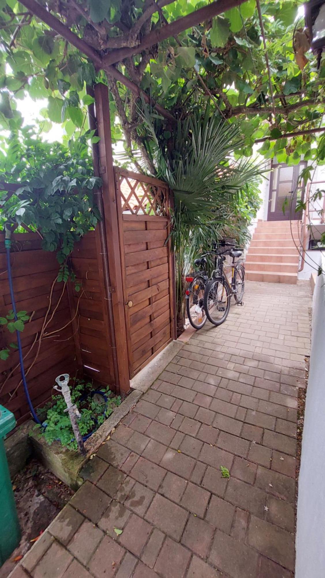 Apartment Drenovica Pula Luaran gambar